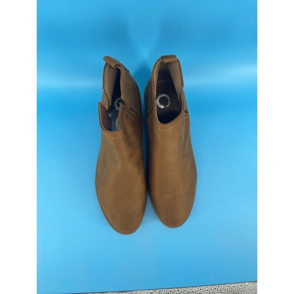 Women's Brown Ankle Booties Slip On Round Toe Low Heel Size 10 Wide